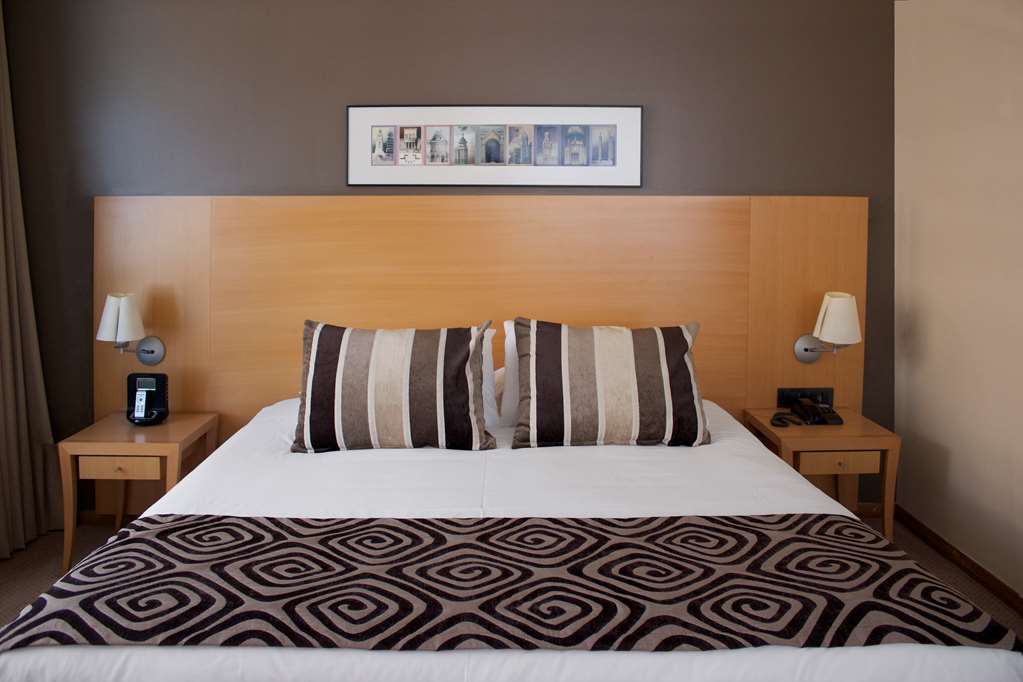 Tryp Montevideo Hotel Room photo
